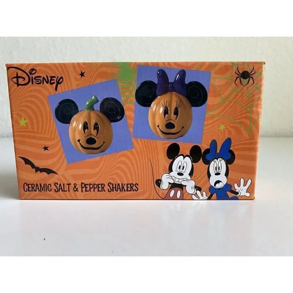 Disney Mickey Mouse And Minnie Mouse Halloween Pumpkin Salt & Pepper Shakers NEW